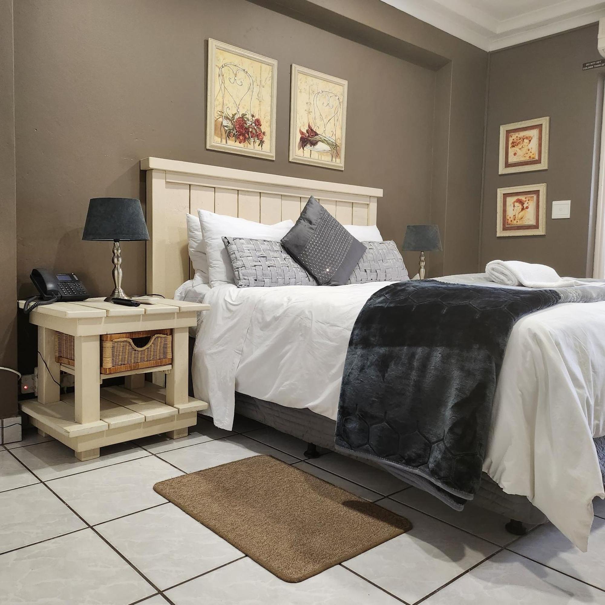 Casa Grande Guest Lodge Brits Esterno foto